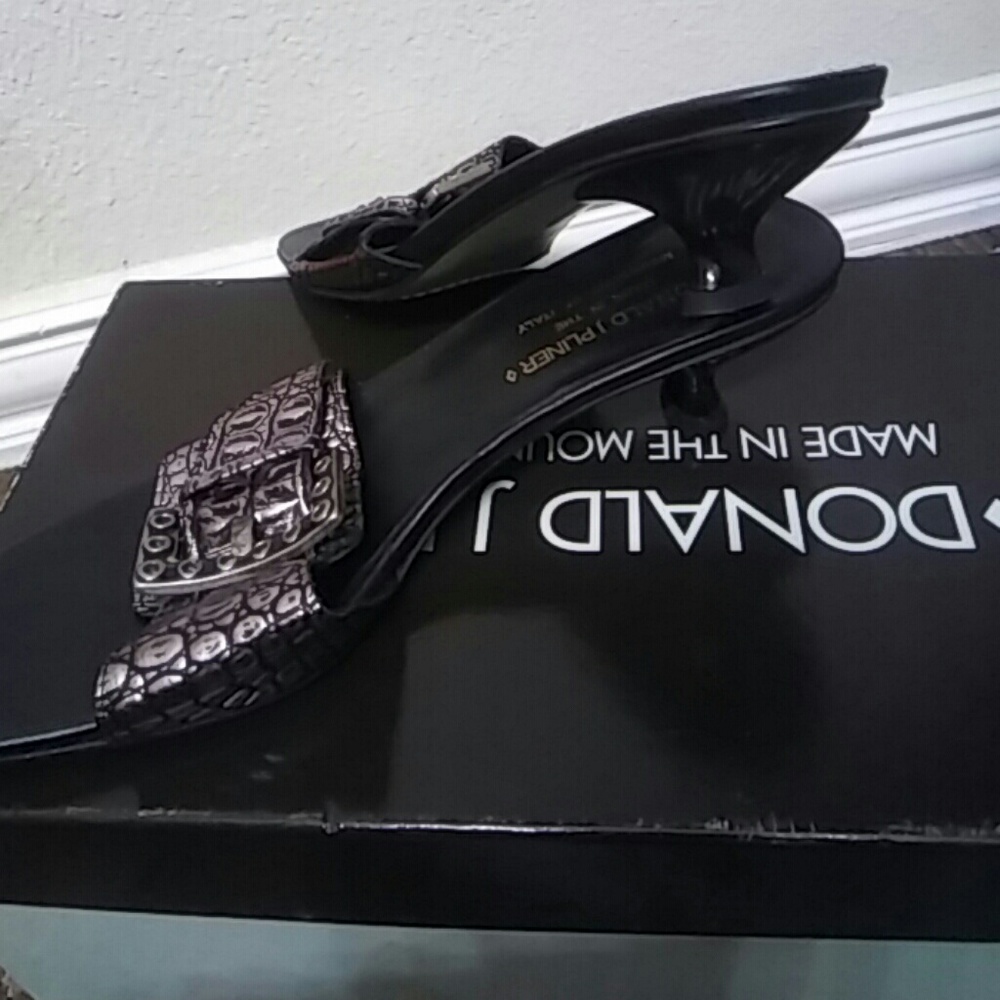 Shoes - Picture 2 of 2